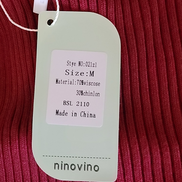 NEW Burgundy Wine Ribbed Turtleneck M - Picture 5 of 6